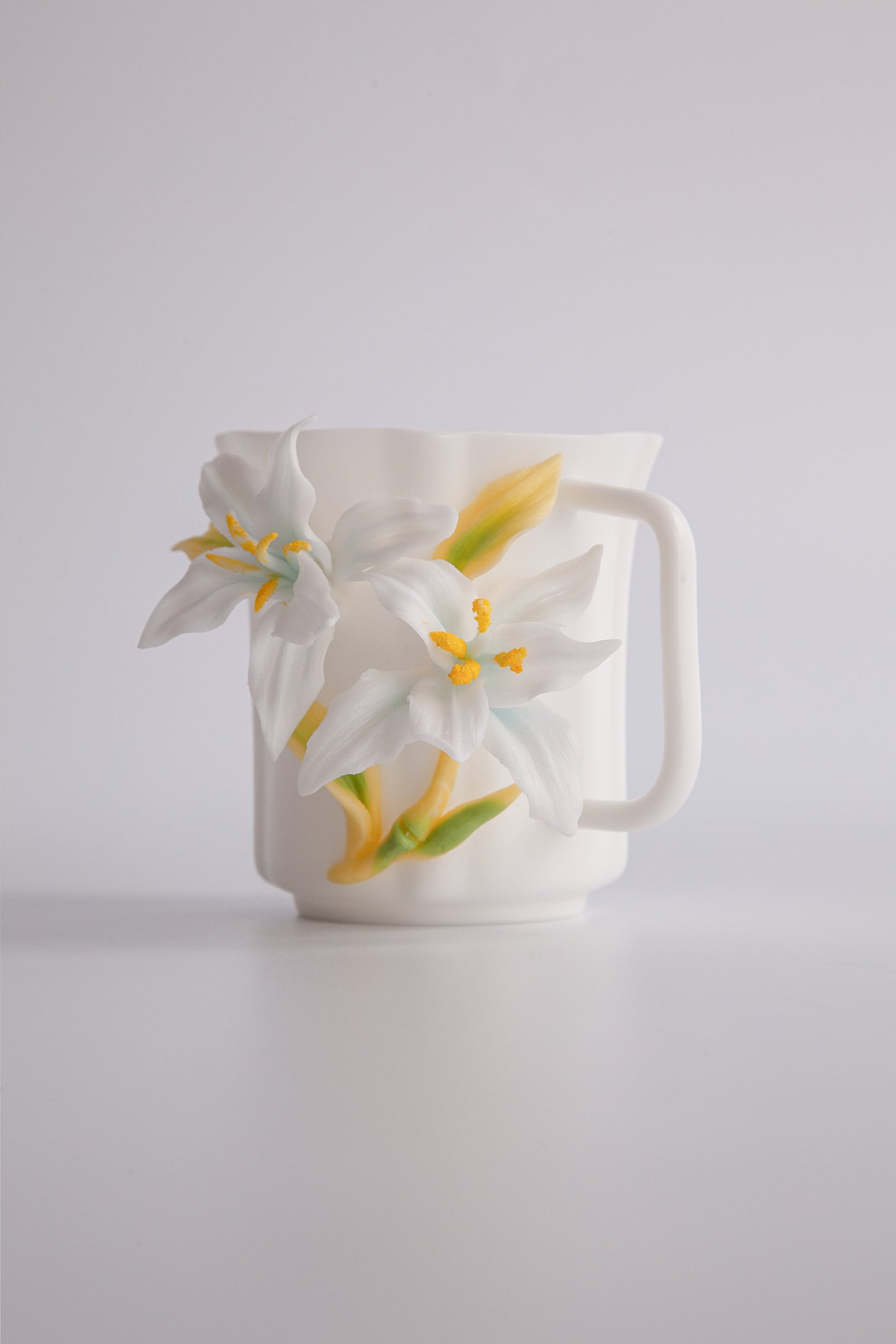 Porcelain Florals Series Lily Elegance Cup